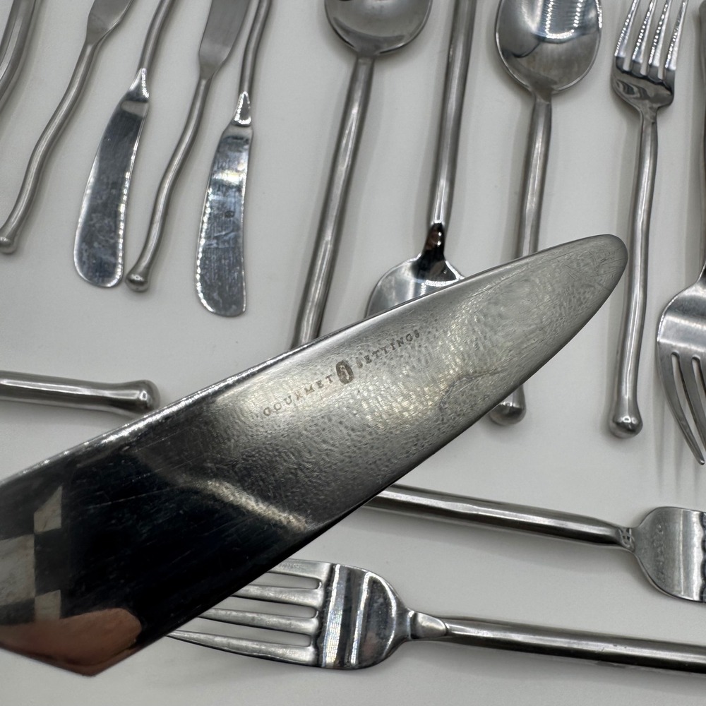 Gourmet Settings Treble Clef 18/10 Stainless Flatware Set 25 Piece Hand Forged - Picture 7 of 13